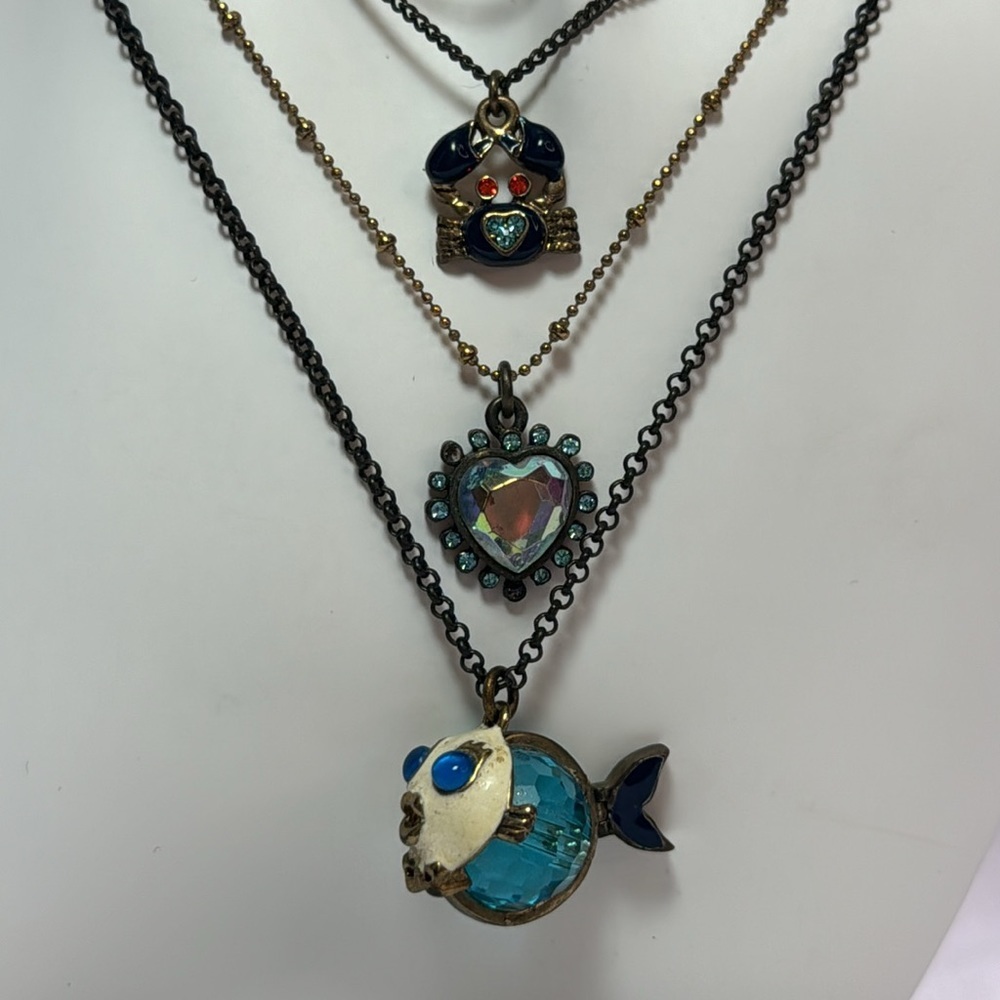VTG RARE Betsey Johnson Nautical Fish Heart Crab Necklace